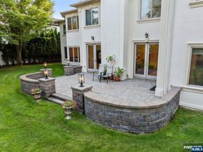 71 Roberts Road, Englewood Cliffs NJ 07632