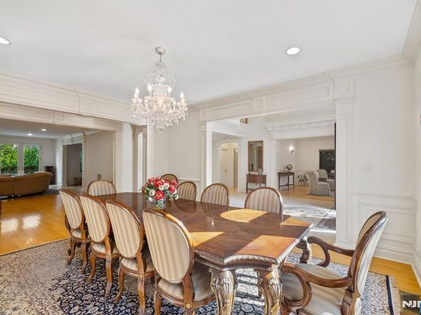 71 Roberts Road, Englewood Cliffs NJ 07632