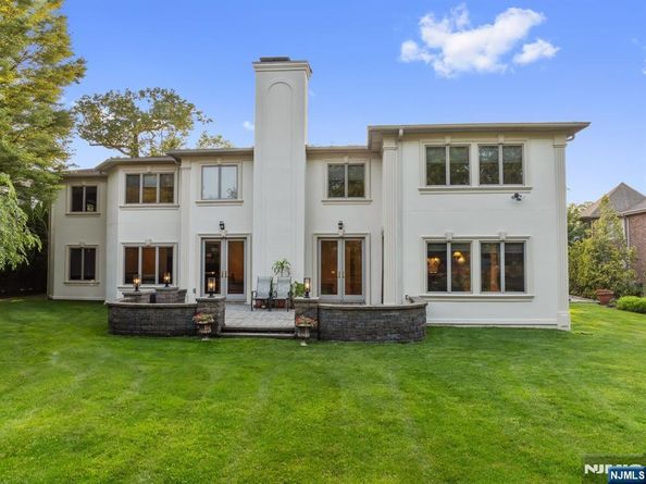 71 Roberts Road, Englewood Cliffs NJ 07632