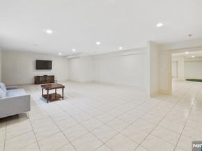 71 Roberts Road, Englewood Cliffs NJ 07632