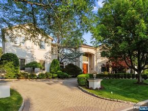 71 Roberts Road, Englewood Cliffs NJ 07632