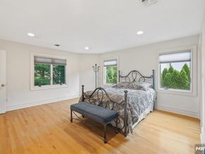 71 Roberts Road, Englewood Cliffs NJ 07632