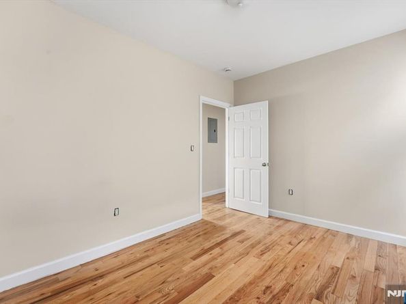 59 Ocean Avenue, Jersey City NJ 07305