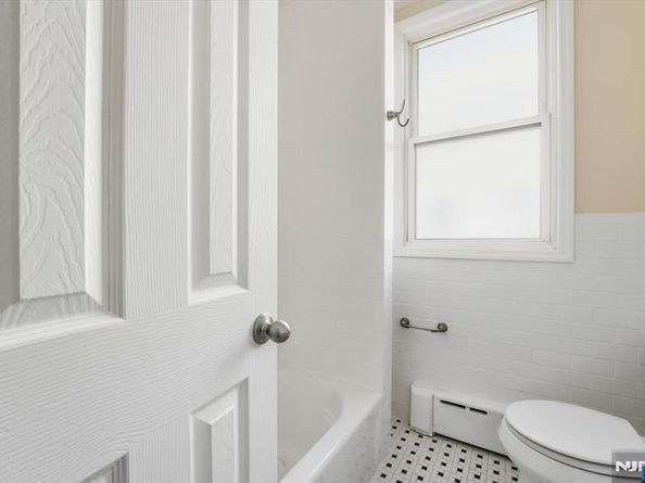 59 Ocean Avenue, Jersey City NJ 07305