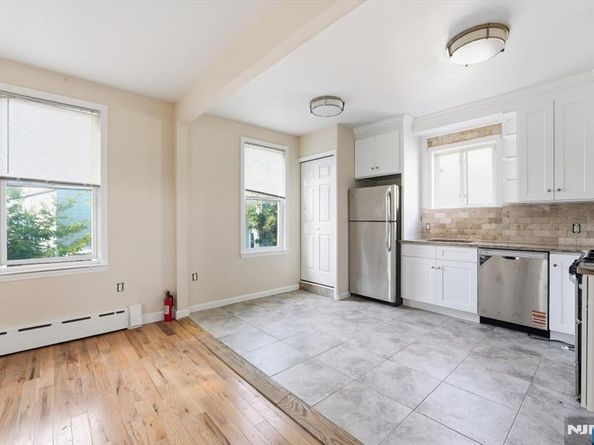 59 Ocean Avenue, Jersey City NJ 07305