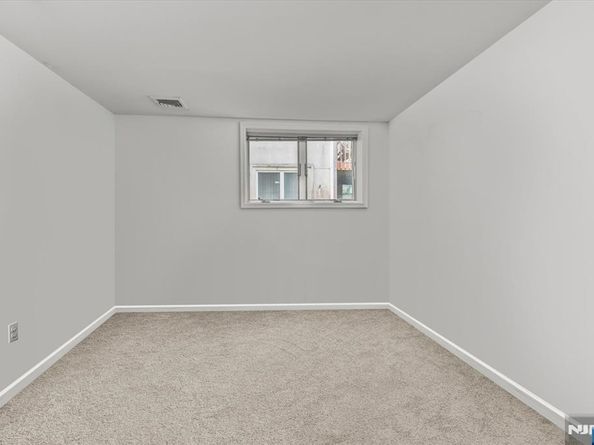 215 Elsmere Place, Fort Lee NJ 07024
