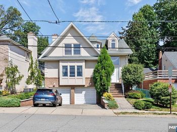 215 Elsmere Place