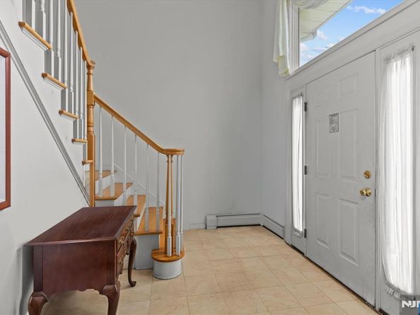 215 Elsmere Place, Fort Lee NJ 07024