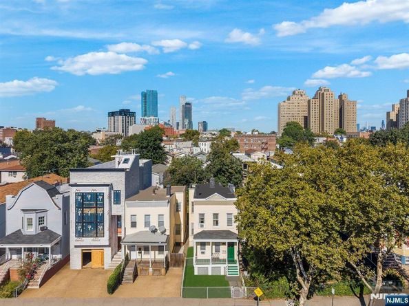30 Gardner Avenue, Jersey City NJ 07304