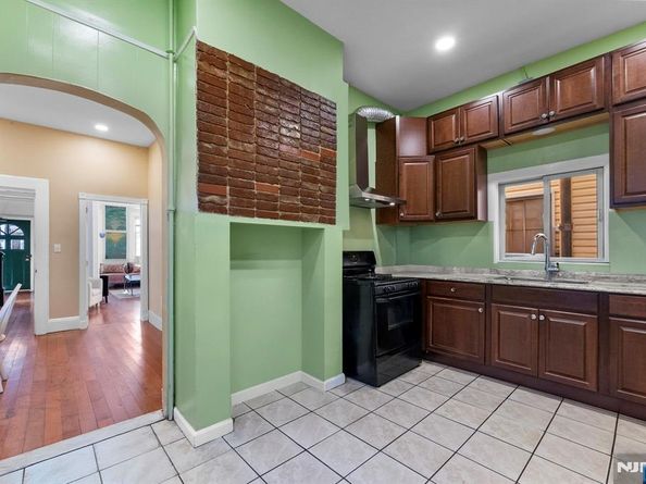 30 Gardner Avenue, Jersey City NJ 07304