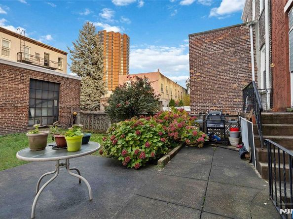 622 21st Street, Union City NJ 07087