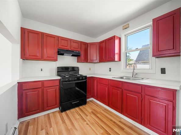 539 Bergen Boulevard, Ridgefield NJ 07657