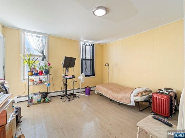 515 21st Street, Union City NJ 07087