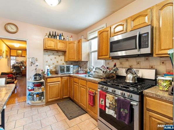 515 21st Street, Union City NJ 07087