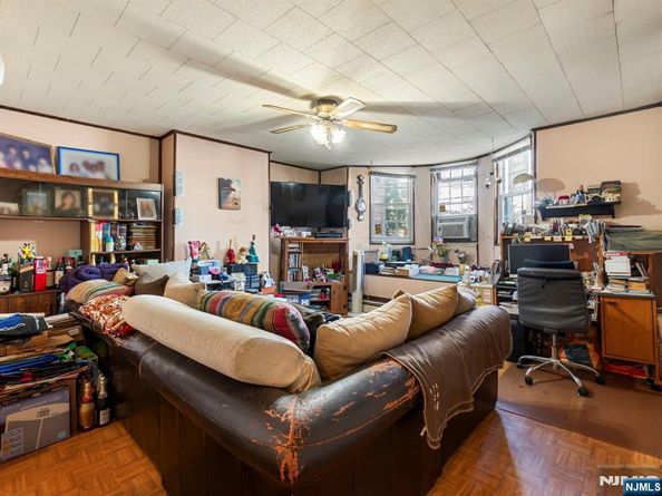 515 21st Street, Union City NJ 07087