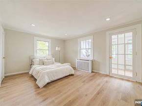 933 Maple Avenue, Ridgefield NJ 07657