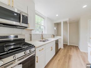 933 Maple Avenue, Ridgefield NJ 07657
