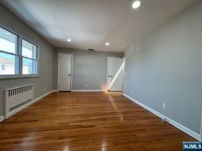 166 Morningside Lane, Palisades Park NJ 07650