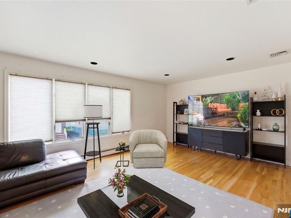 767 Kingsland Avenue, Ridgefield NJ 07657