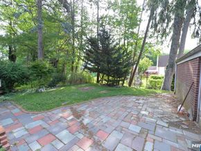 125 Eastview Avenue, Leonia NJ 07605