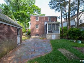 125 Eastview Avenue, Leonia NJ 07605