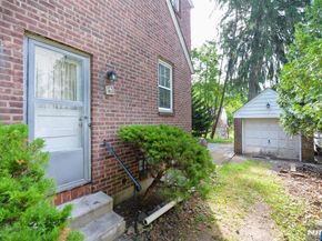 125 Eastview Avenue, Leonia NJ 07605