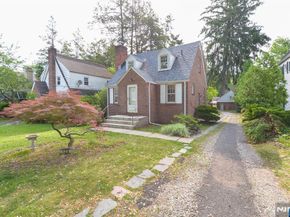 125 Eastview Avenue, Leonia NJ 07605