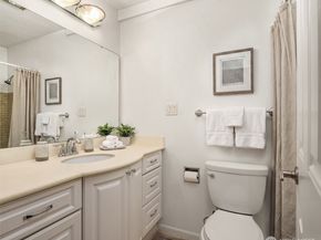 2501 Canterbury Lane E 119, Seattle WA 98112