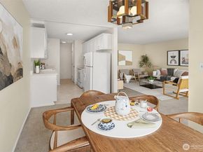 2501 Canterbury Lane E 119, Seattle WA 98112