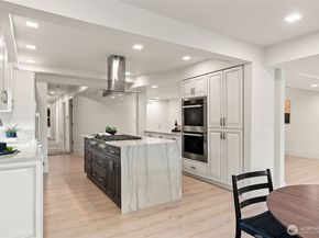 101 99th Avenue NE 101, Bellevue WA 98004