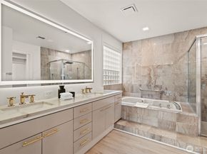 101 99th Avenue NE 101, Bellevue WA 98004