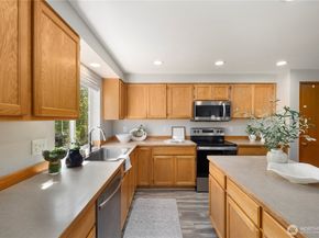 19919 101st Ave SE, Renton WA 98055