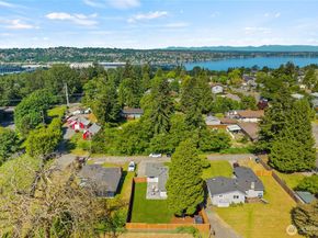 2147 NE 12th Street, Renton WA 98056
