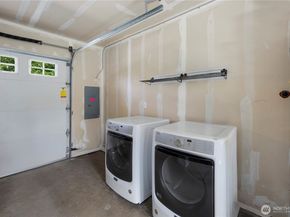 2147 NE 12th Street, Renton WA 98056