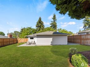2147 NE 12th Street, Renton WA 98056