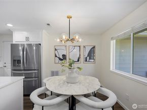 2147 NE 12th Street, Renton WA 98056