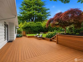 325 105th Ave SE, Bellevue WA 98004