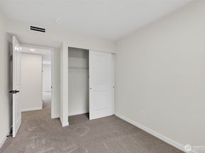 615 75th Street SE C53, Everett WA 98203
