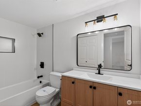 615 75th Street SE C53, Everett WA 98203