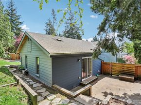12456 SE 27th Street, Bellevue WA 98005