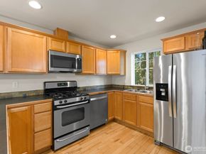 10520 Whitman Avenue N E, Seattle WA 98133
