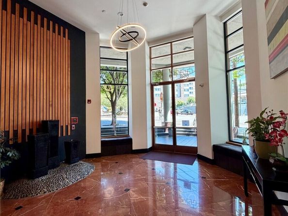 668 S Lane Street 406, Seattle WA 98104