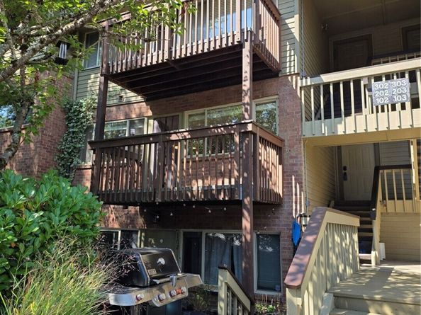 3834 175th Avenue NE A202, Redmond WA 98052