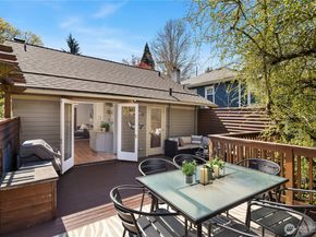 324 NE 54th Street, Seattle WA 98105