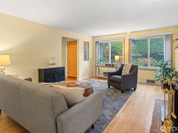 10850 26th Avenue S, Seattle WA 98168
