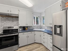 10850 26th Avenue S, Seattle WA 98168