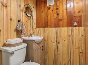 10850 26th Avenue S, Seattle WA 98168