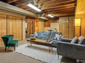 10850 26th Avenue S, Seattle WA 98168
