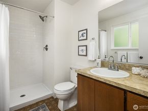 7223 NE 152nd Place, Kenmore WA 98028