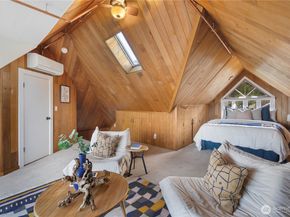 1618 37th Avenue, Seattle WA 98122